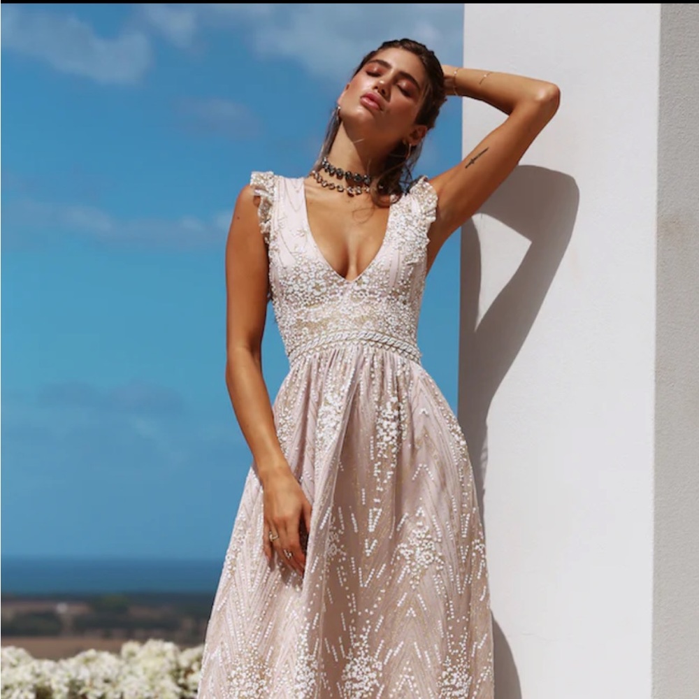 Hello Molly Blush Sequin V‑Neck Maxi Dress